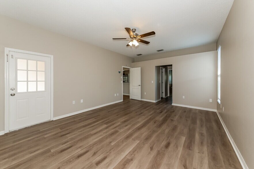 Building Photo - 4910 23rd St E