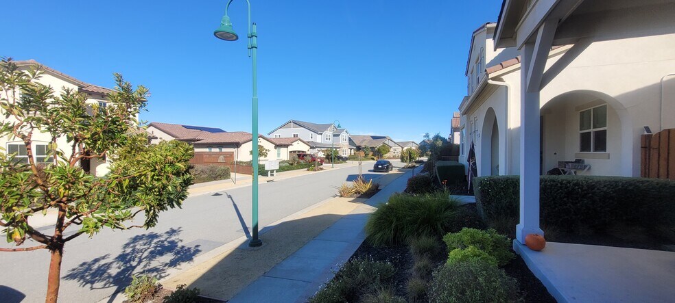 Building Photo - 2970 Garnet Way