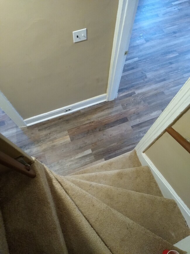 Building Photo - 216 E Ashmead St