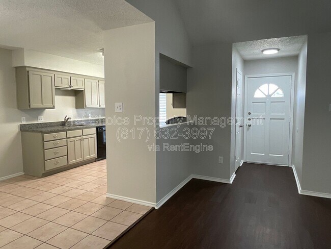 Building Photo - 459 Little Valley Ct