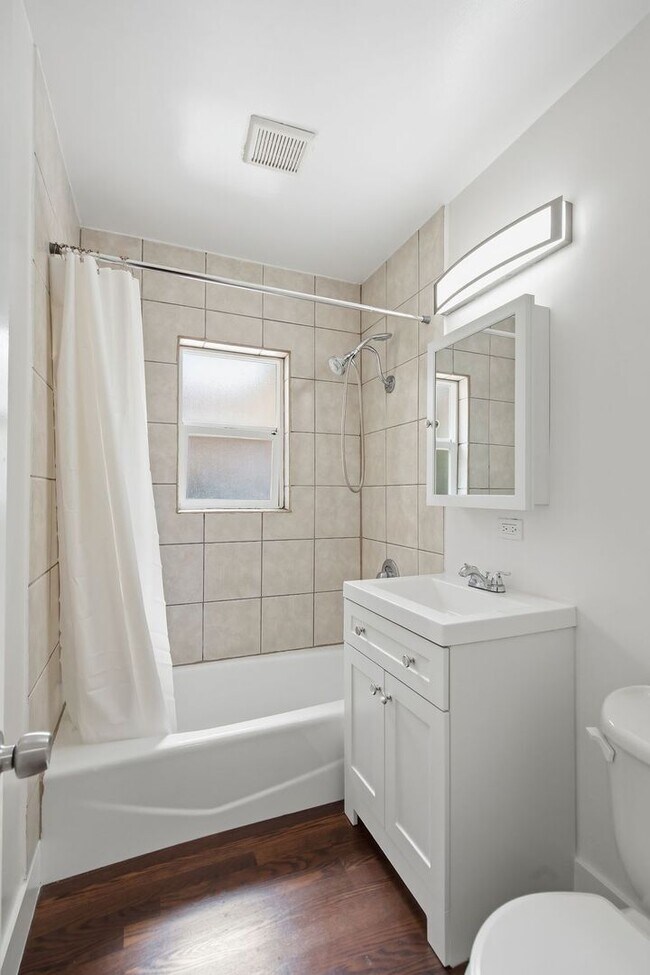 Building Photo - 541 Jackson Ave