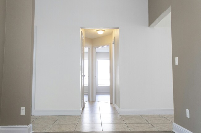 Building Photo - 6715 Meritmoor Cir