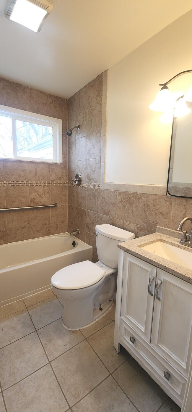 Building Photo - 952 Hunter Ave