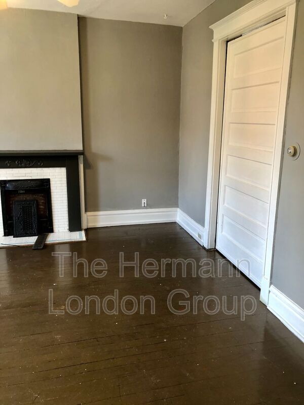 Building Photo - 512 Eiler St