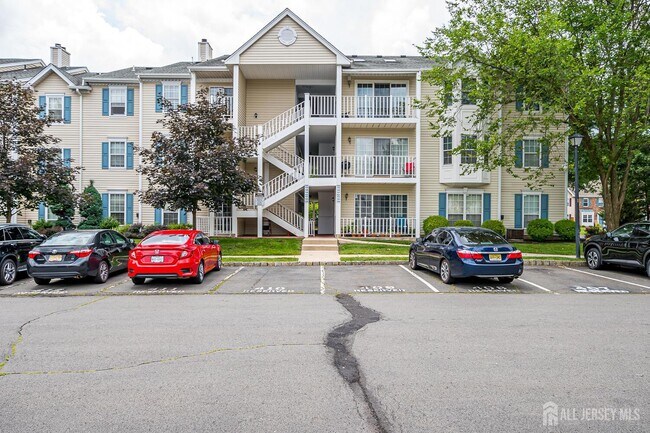 Building Photo - 152 Darwin Ln