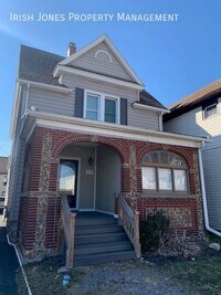 Building Photo - 2829 South Park Ave