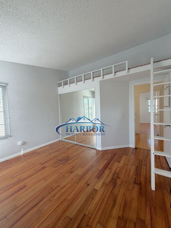 Building Photo - 720 Matthisen Cir