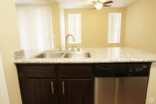 Interior Photo - Camden Crown Valley