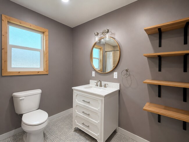 Building Photo - Quiet cul-de-sac rental in desirable Brierwood!