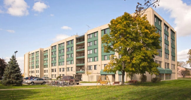 Primary Photo - Madison Heights Co-Op