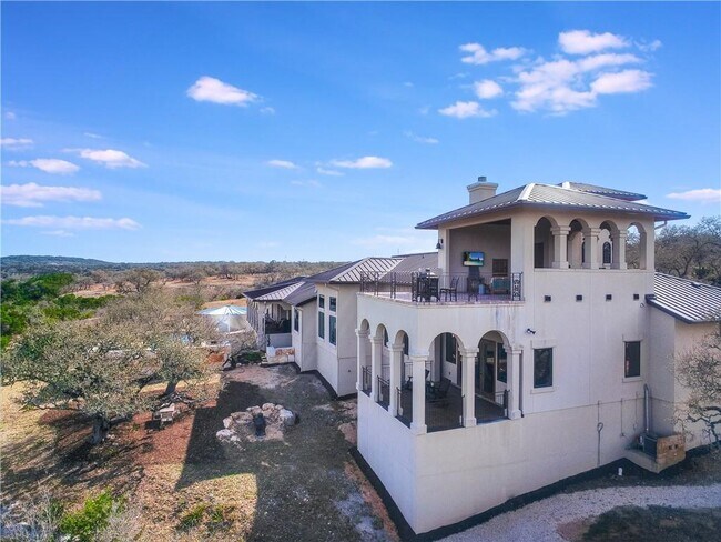Building Photo - 3353 Tuscany Dr