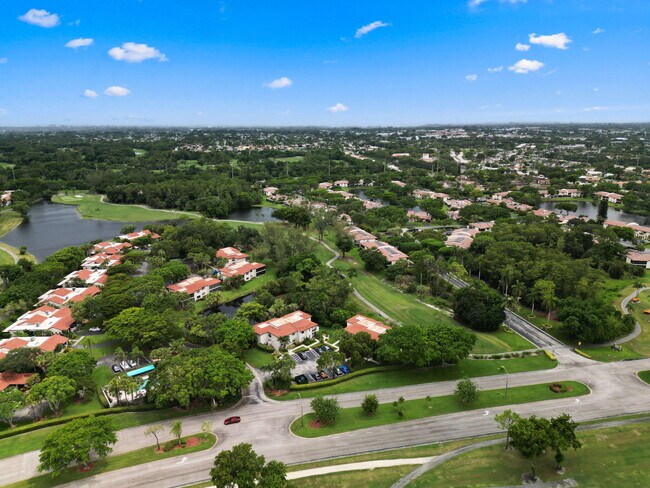 Building Photo - 21669 Tall Palm Cir