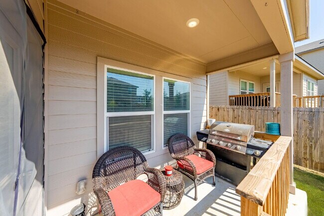 Building Photo - Want discounted utilities along with Free Rent? You came to the right place!