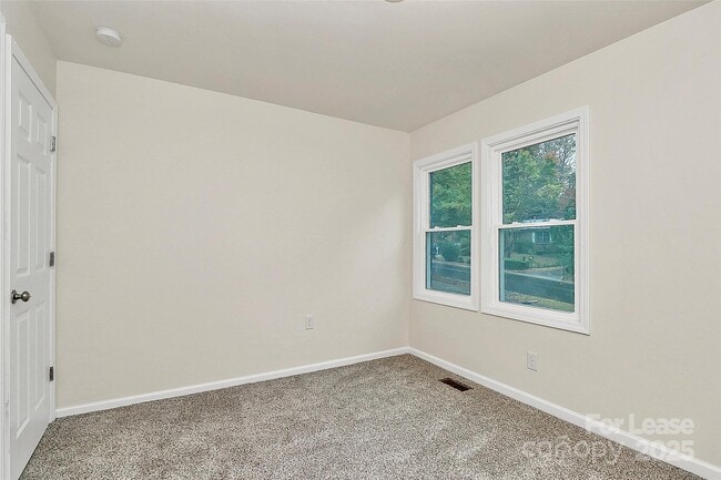 Building Photo - 518 Echodale Dr