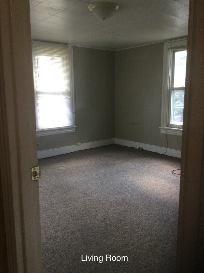 Building Photo - 415 Jordan Ave