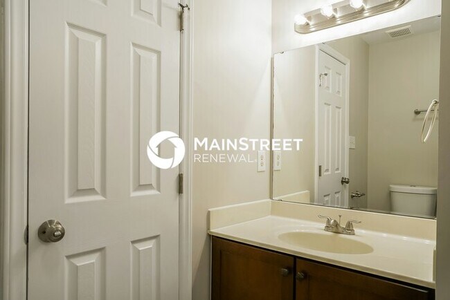 Building Photo - 3 Bedroom Pet-Friendly Home in KNIGHTDALE, NC with Main Street Renewal