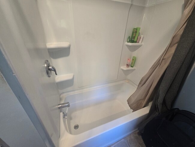 Building Photo - 5408 Main St