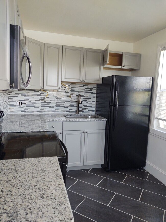 2 Bedroom 1 Bathroom Duplex! Coming Soon! 16 Branch Ct Greensboro NC