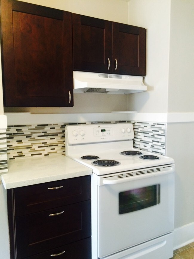 Building Photo - 2726 Franklin Ave E