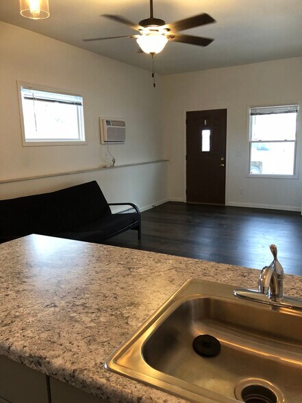 Building Photo - 211 W Mill St