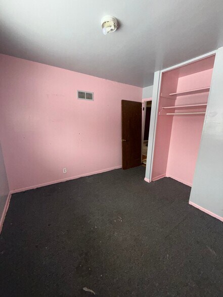 Building Photo - 622 W York Ave