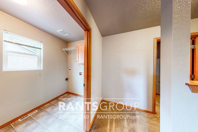 Building Photo - Great Home In Lacey