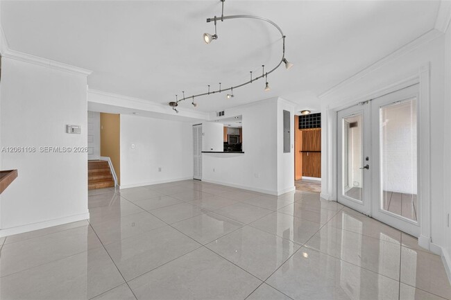 Building Photo - 6800 SW 45th Ln