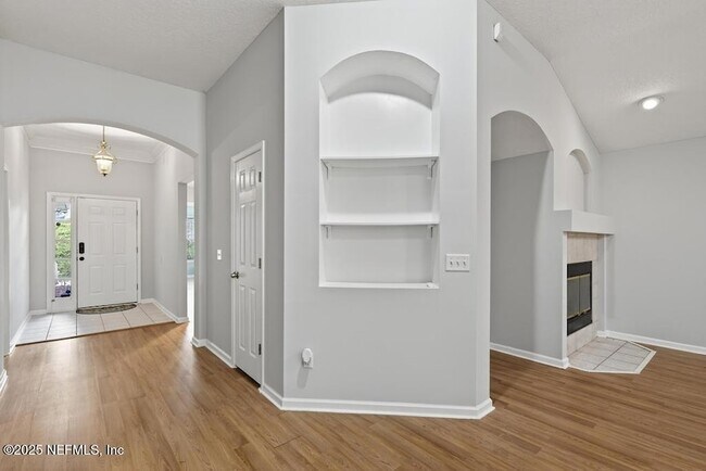 Building Photo - 1675 Rustling Dr