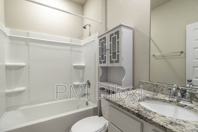 Building Photo - 1208 Carraway Cv
