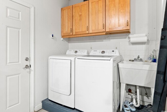 Building Photo - 4119 Westchester Ct