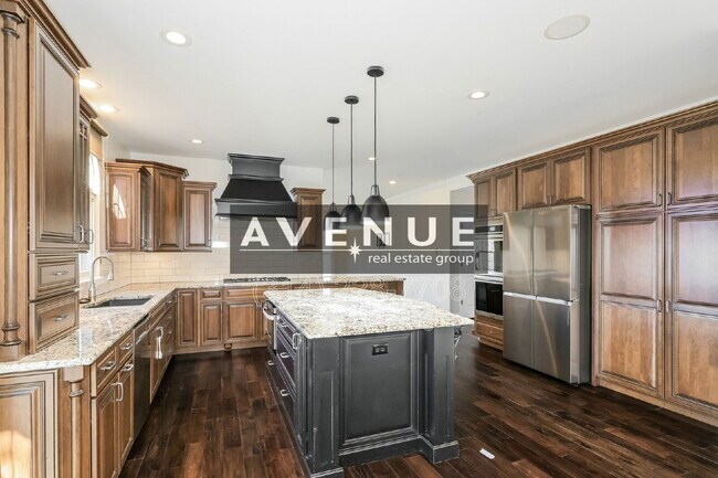 Building Photo - 17711 Westhampton Woods Dr