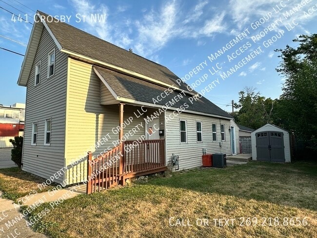 Building Photo - 441 Crosby St NW