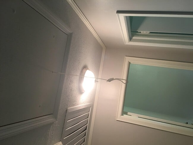 Building Photo - 4168 Loveless Dr