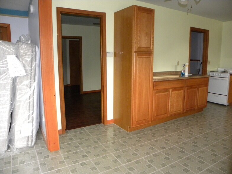 Building Photo - 2035 Dryden Rd