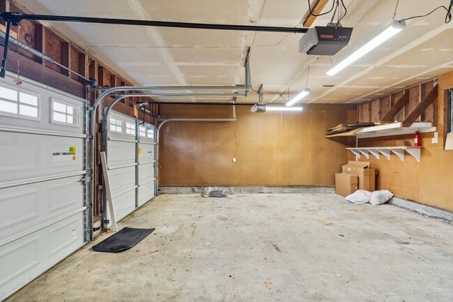 Building Photo - 223 Olympic View Ave NE