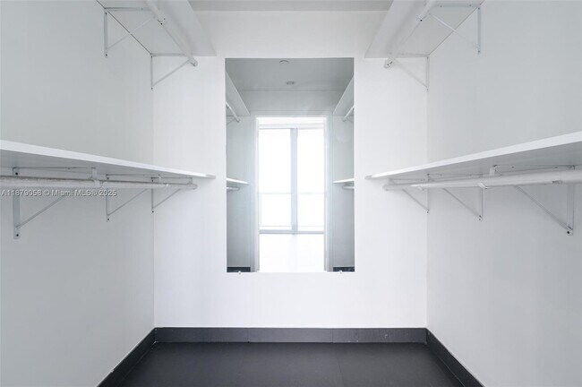 Building Photo - 888 Biscayne Blvd