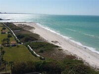 Building Photo - 7650 Bayshore Dr