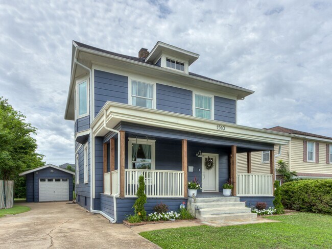 Building Photo - 1510 NW 40th St