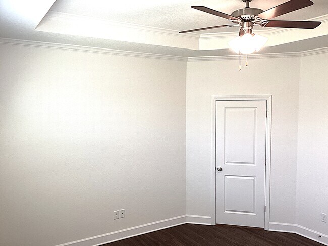 Building Photo - 378 Sandstone Dr