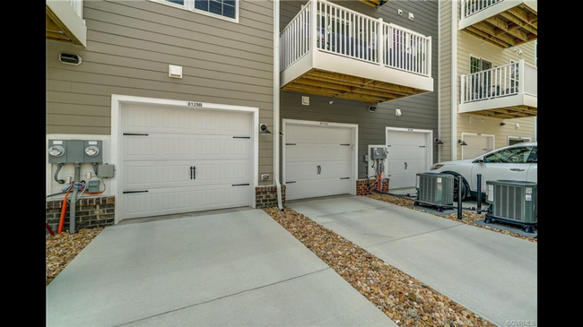 Building Photo - Beautiful 3 Bedroom 2.5 Bath Townhome Avai...