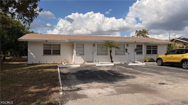 Building Photo - 317 Tarpon Dr
