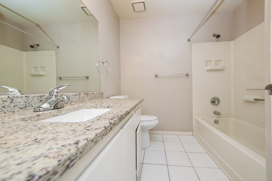 Building Photo - 4617 Rachel Ann