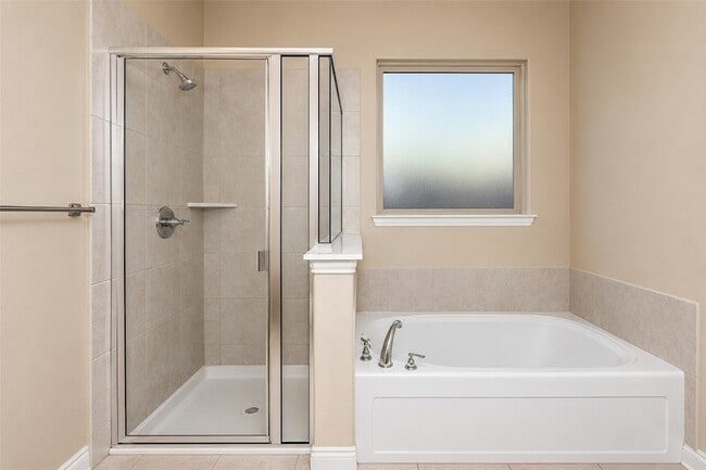 Building Photo - 356 Emerald Creek Dr