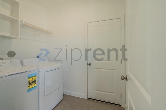 Building Photo - 21514 Barnridge Ct