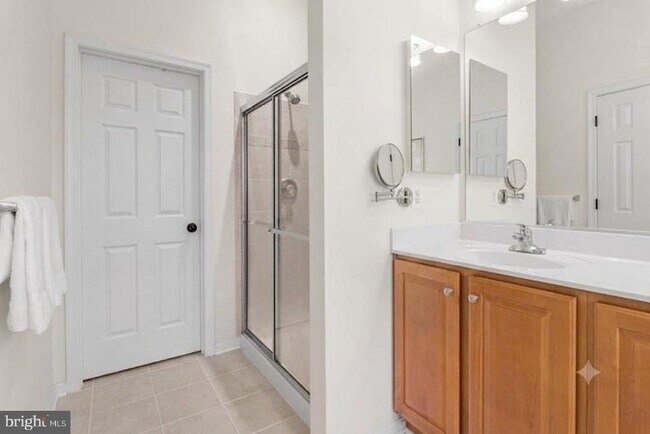 Building Photo - 1056 Pipistrelle Ct