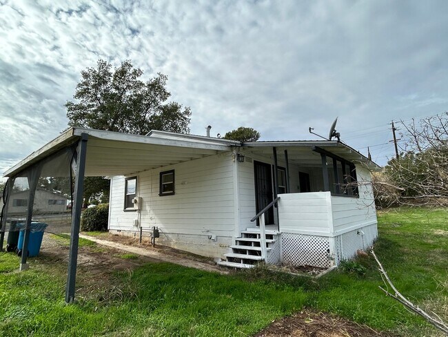 Building Photo - 150 Mono Ave