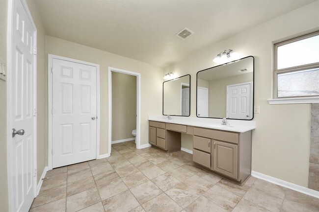 Building Photo - 28510 Buffalo Fork Ln