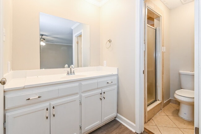 Building Photo - 5481 Raleigh Lagrange Rd