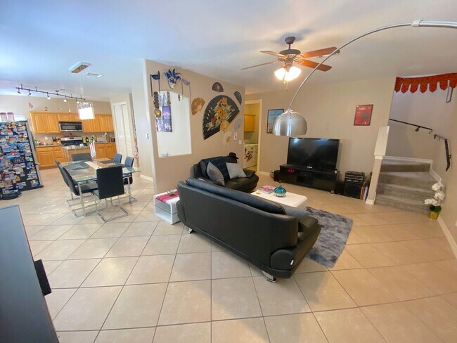 Building Photo - East El Paso Refrig A/C 4bed across from Park!