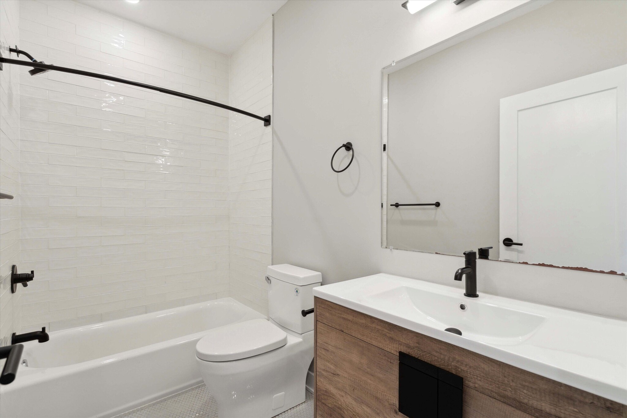 Building Photo - 1841 N Gratz St